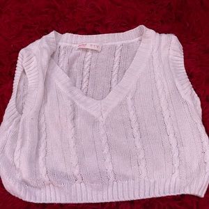 ROMWE white crop fit sweater vest,